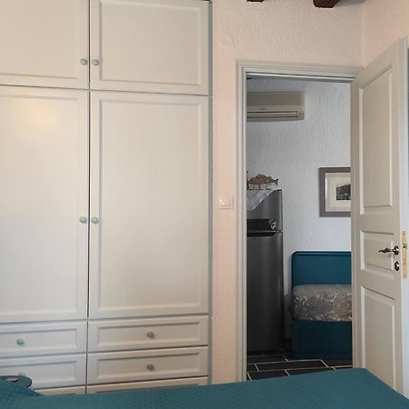Chrysa'S Cottage House Каристос Экстерьер фото