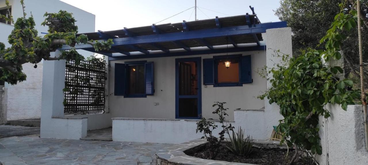 Chrysa'S Cottage House Каристос Экстерьер фото