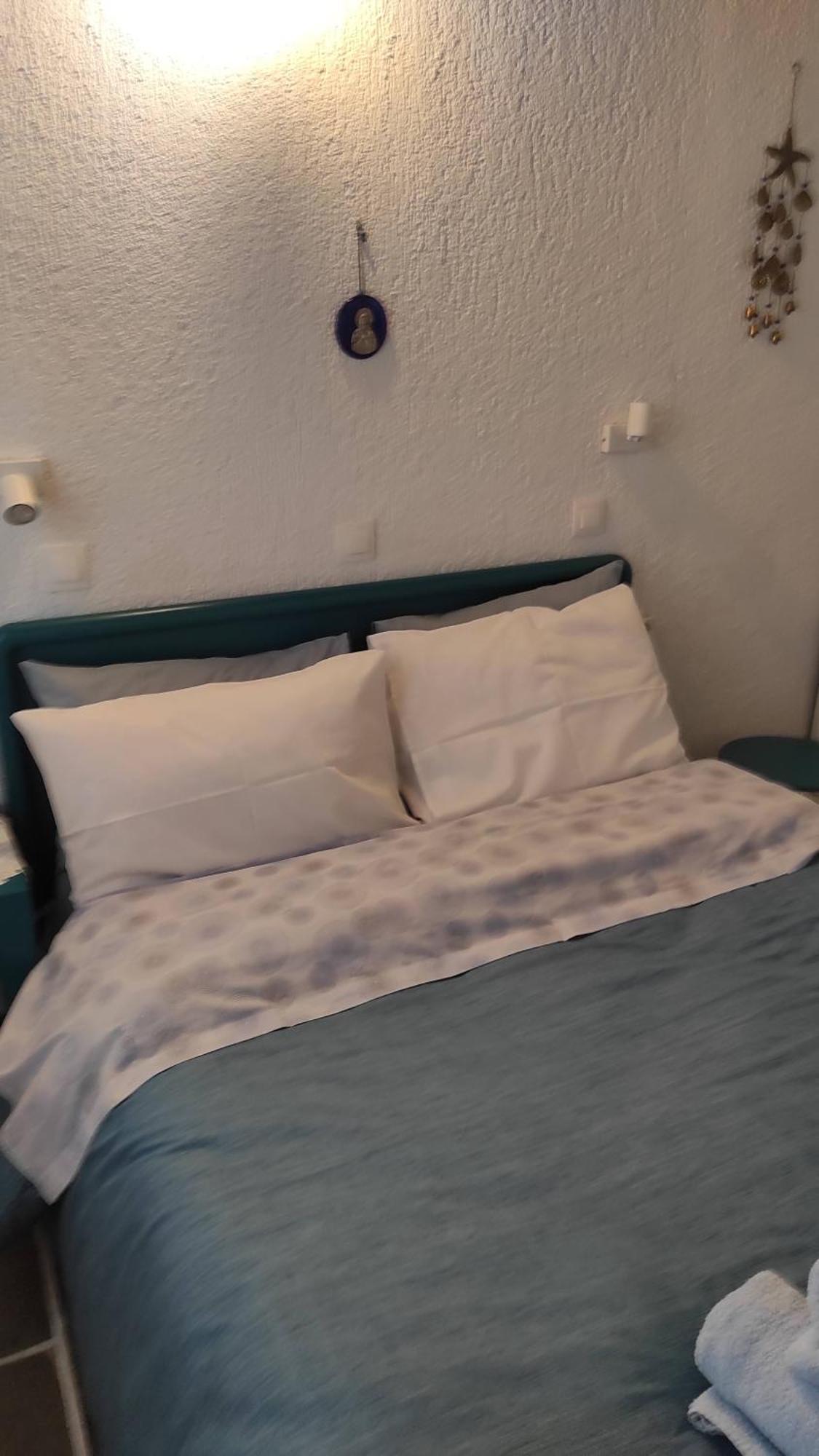 Chrysa'S Cottage House Каристос Экстерьер фото
